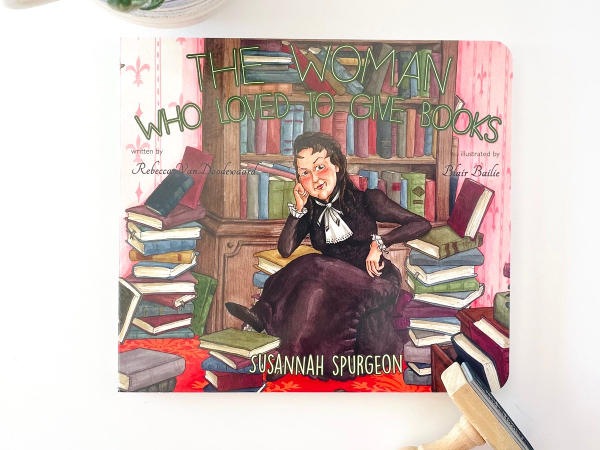 The Woman Who Loved to Give Books by Rebecca Van&nbsp;Doodewaard